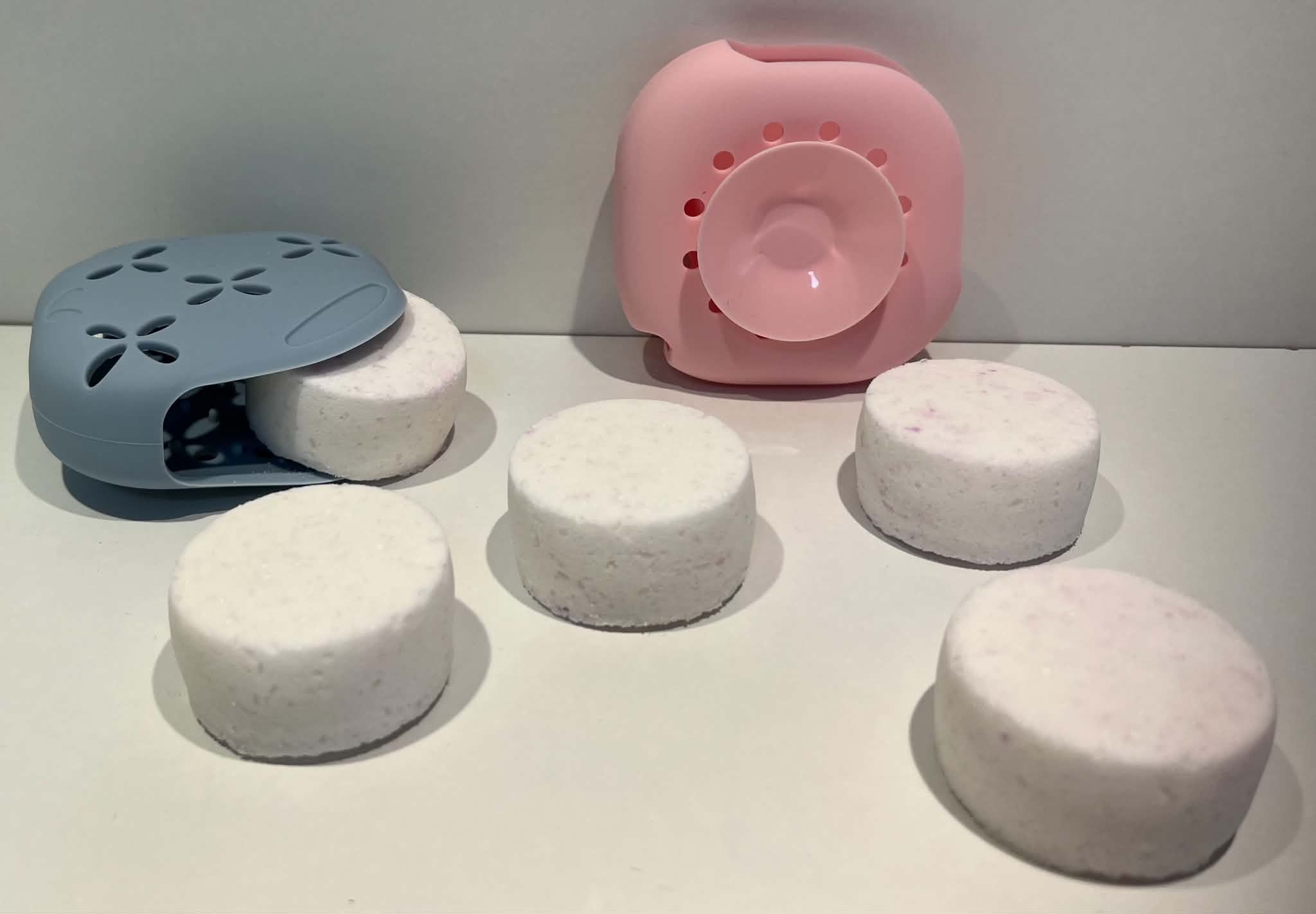 Support pour bombes de douche