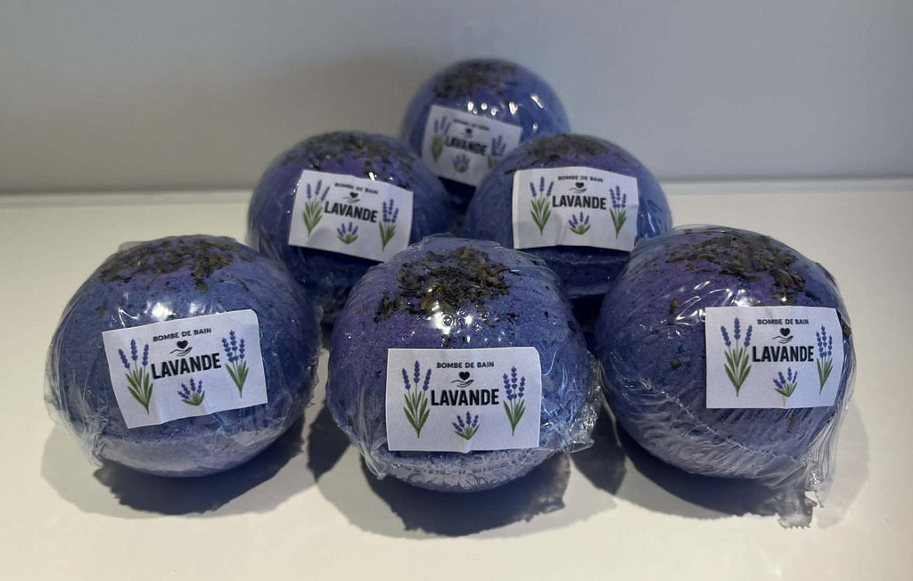 Bombe de bain SURPRISE - 135g avec un jouet caché